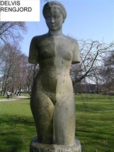 Delvis rengjord staty